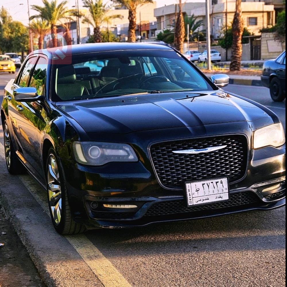 کرایسلەر 300